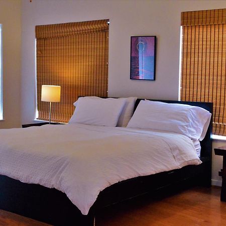 Modern B & B Houston Eksteriør bilde