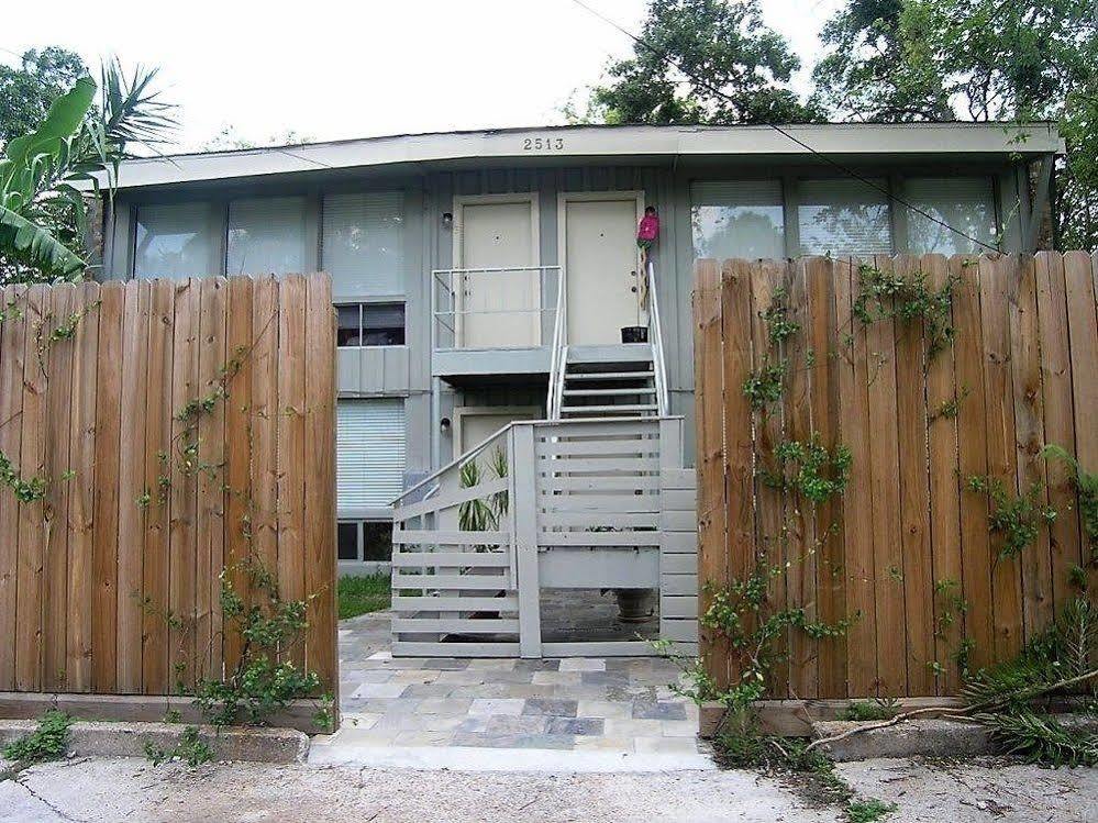Modern B & B Houston Eksteriør bilde